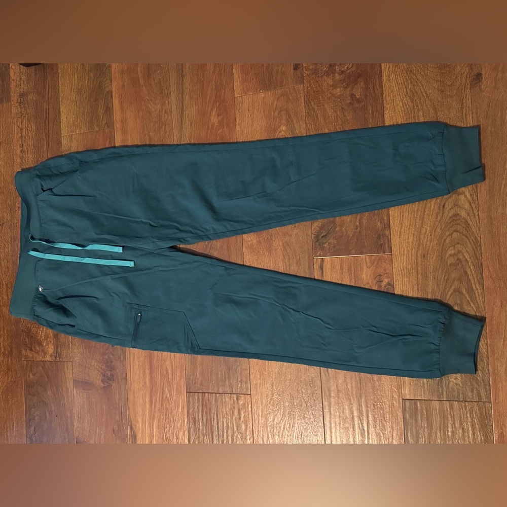Figs Caribbean Blue FIONLITE Zamora - Tall Jogger Scrub Pants
